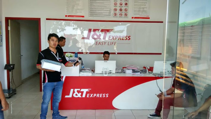 Outlet J&T Express Manado Komo Luar di Kota Manado
