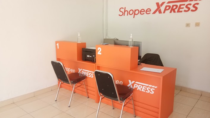 Foto Outlet Hub Shopee Xpress Cikampek di Karawang