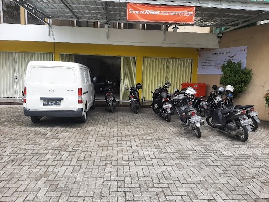 Foto Outlet SHOPEE EXPRESS HUB MERTOYUDAN di Temanggung