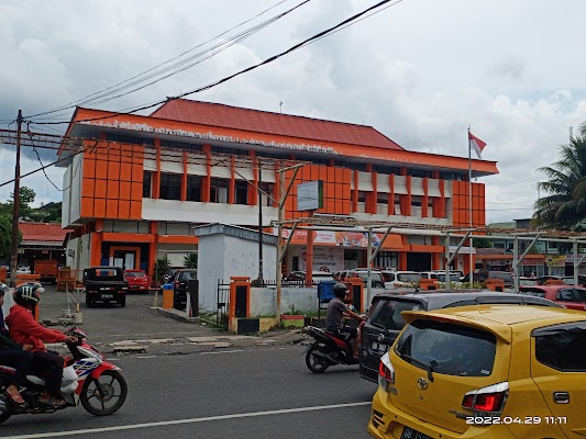 Foto Kantor Pos di Manado