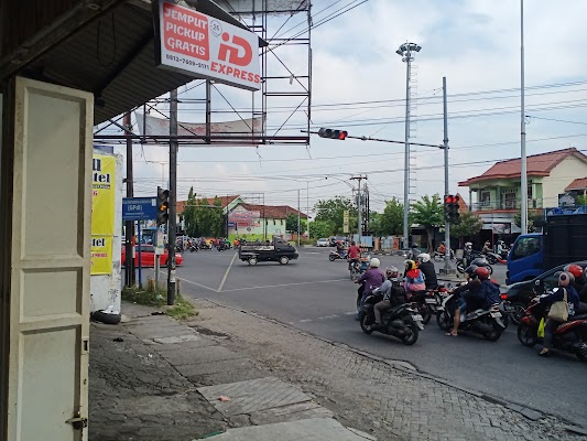 Foto Outlet ID Express HO_TH37 di Semarang