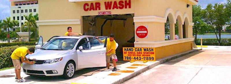 Autoplaza Carwash Stirling Road (2) in Davie FL