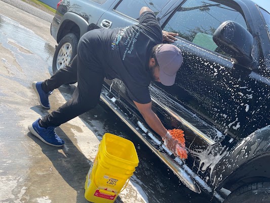 Dons spray and wash (2) in Lake Charles LA