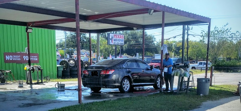 Hallmark Car Wash (3) in Baytown TX