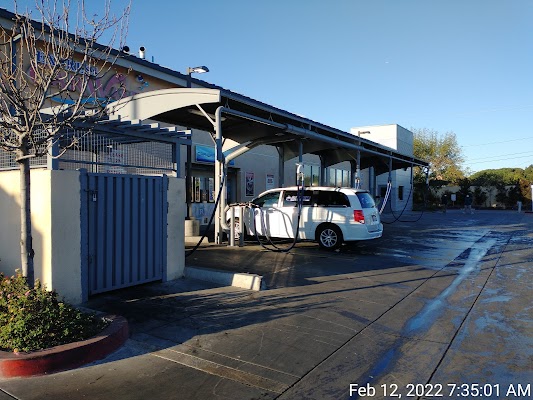 Mesa Verde Car Wash (2) in Newport Beach CA