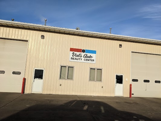 Val's Auto Beauty Center, LLC (0) in Bismarck ND