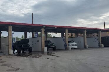 Weiss Guys Express Wash and Self Serve Car and Dog Wash (0) in Buckeye AZ