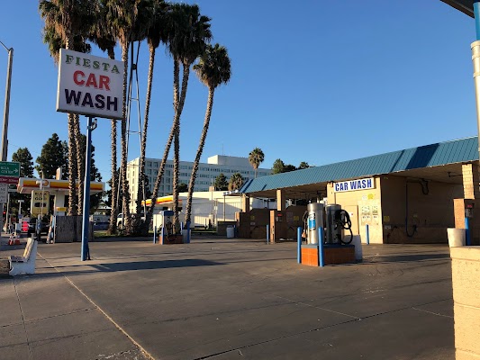 Carson-Denker Car Wash (3) in Torrance CA