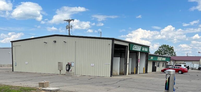 Expressway Laundromat & Car (0) in Renville County