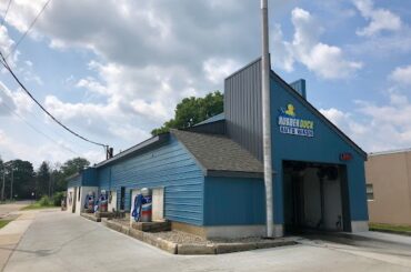 Rubber Duck Auto Wash (0) in Akron OH