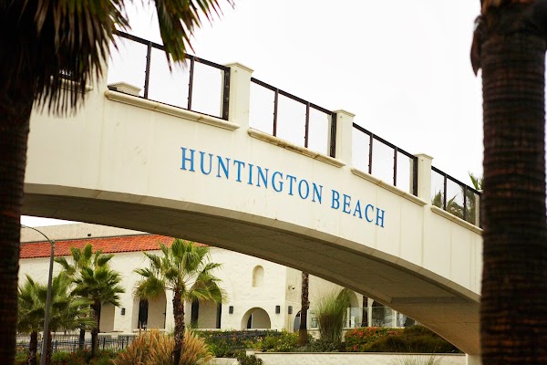 Seven Gables Real Estate (2) in Huntington Beach CA