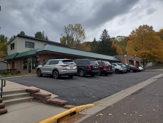 St Croix Laundry & Carwash Laundromat-Tanning (0) in Chisago County