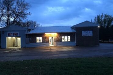 Suds Hut Car Wash Laundry (0) in Meeker County