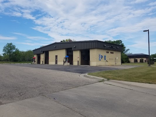 Suds Laundry & Car Wash (3) in Walsh County