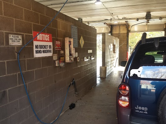 Suds on Syndicate Car and Truck Wash (2) in Renville County