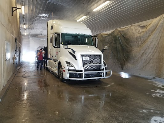 Topeka Truck and RV Wash (0) in Topeka KS