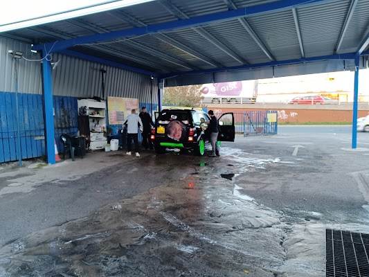 Anlaby Hand Car Wash in Kingston upon Hull