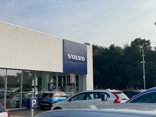 Arnold Clark Stirling Volvo / Used Car Centre
