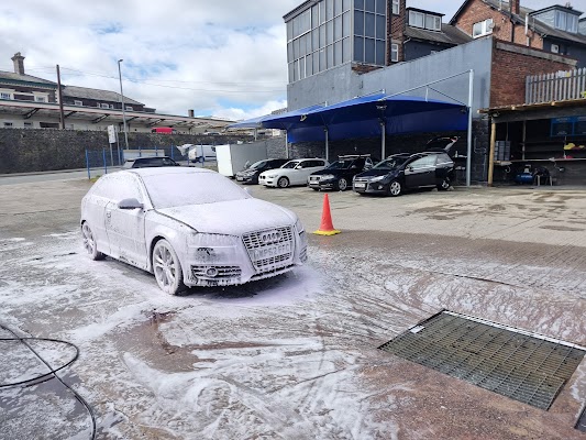 Bangor hand car wash in Bangor