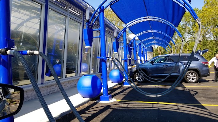 Blue Falls Car Wash in North Olmsted OH