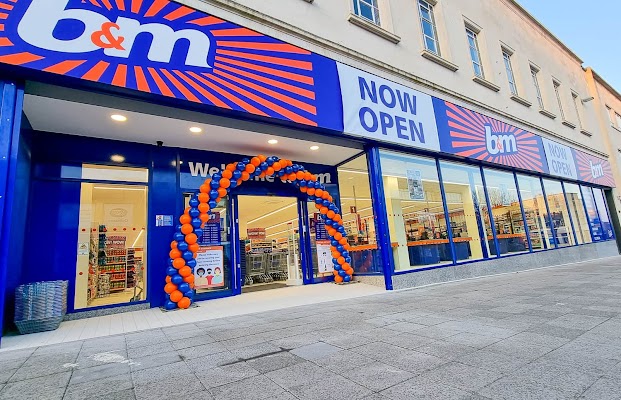 B&M Store