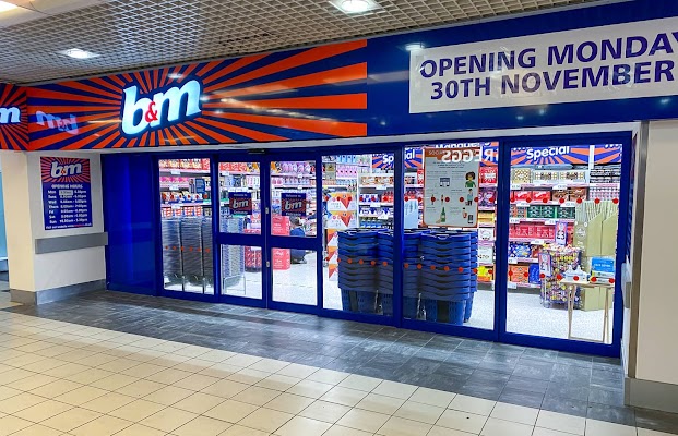 B&M Store