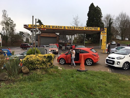 Brickworth Corner Hand Car Wash in Salisbury