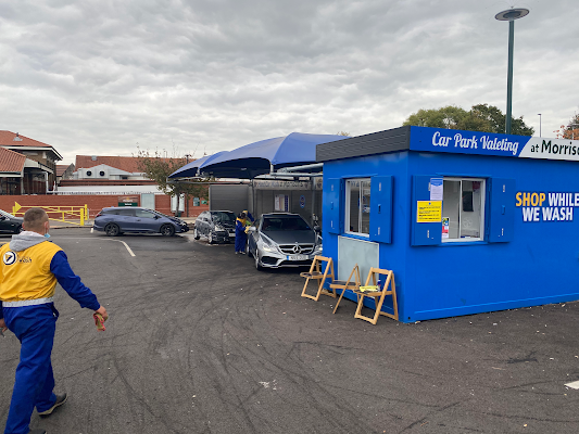 Bubble Hand Car Wash in Bristol