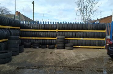 £5 Hand Car Wash and Tyre changer in Wolverhampton