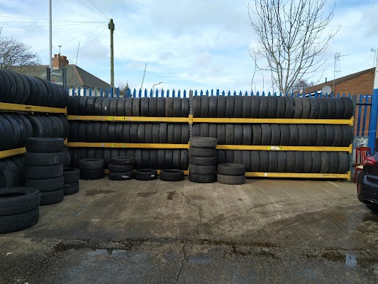 £5 Hand Car Wash and Tyre changer in Wolverhampton