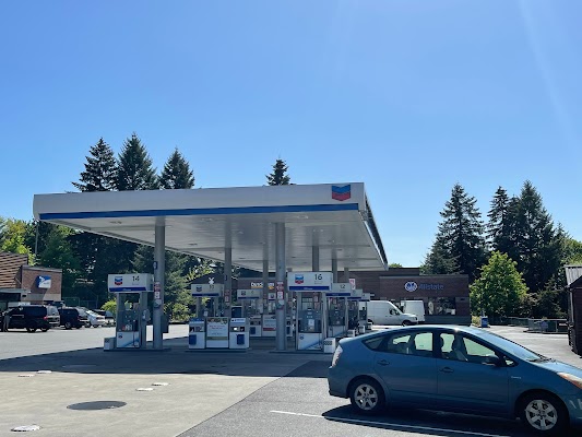 Camas Chevron