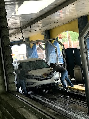 Charleston West Car Wash