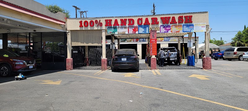 Crystal Clean Car Wash in Bell CA