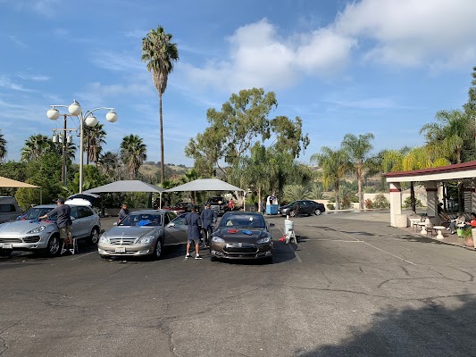 Diamond Bar Hand Car Wash in Walnut CA