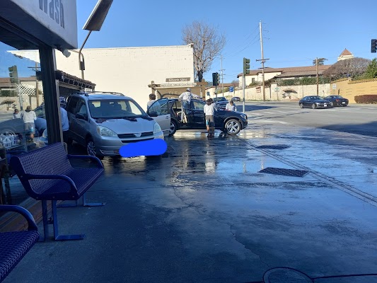 El Estero Car Wash