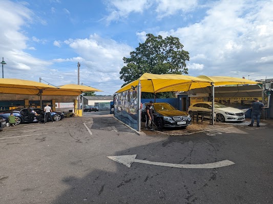 Excellent Hand Car Wash in Southampton