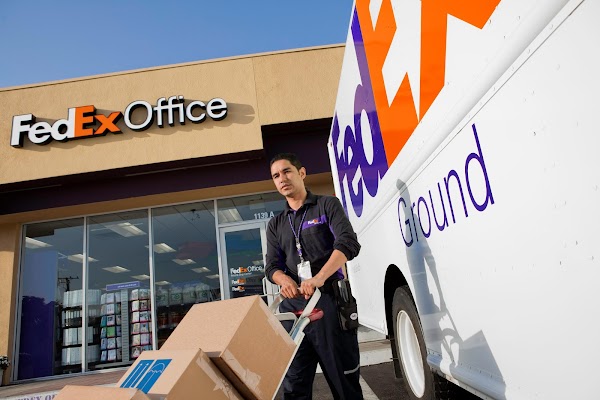 FedEx Office Ship Center