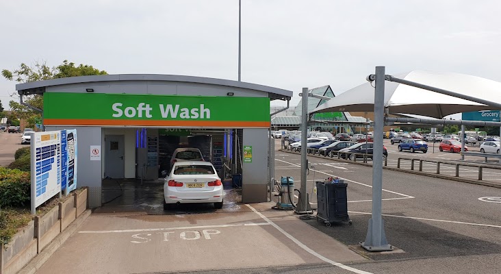 IMO Car Wash in Dundee