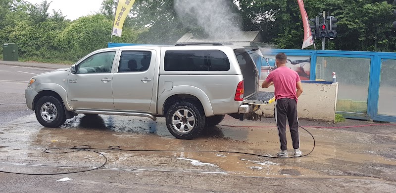 IMO Car Wash in St Davids