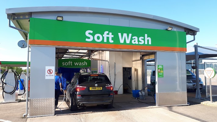 IMO Car Wash in Swansea