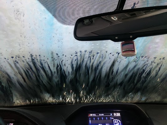 Kimo's Tropical Car Wash in Dinuba CA