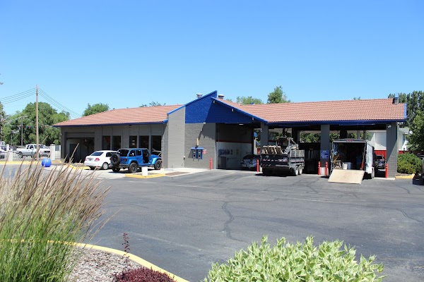 Metro Express Car Wash in Eagle ID