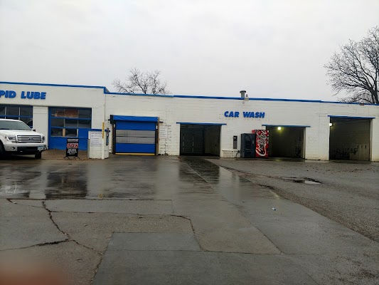 Ray's Rapid Lube & North Madison Car Wash in Ottumwa IA