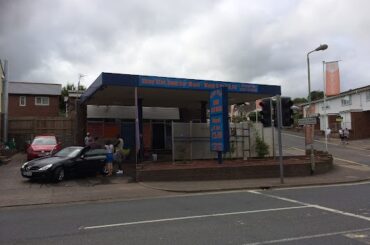 Shiny Star Hand Car Wash in Exeter