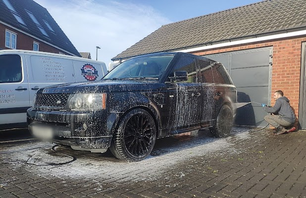 Shiny Star Hand Car Wash in Exeter