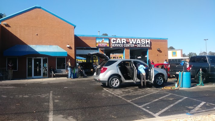 Squeaky's Car Wash and Service Center in Duluth GA