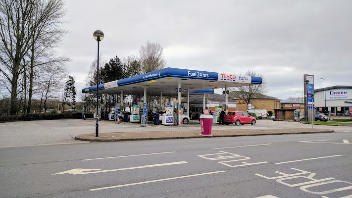 Tesco Petrol Station in Salisbury