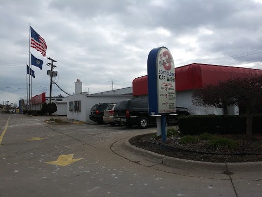 The Original Soft Cloth Car Wash in Eastpointe MI