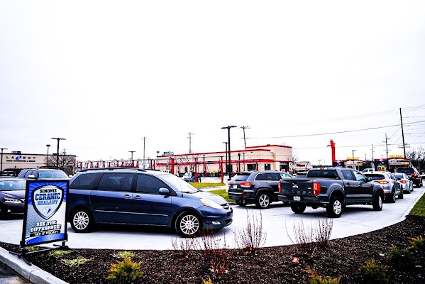 Zips Car Wash in University City MO