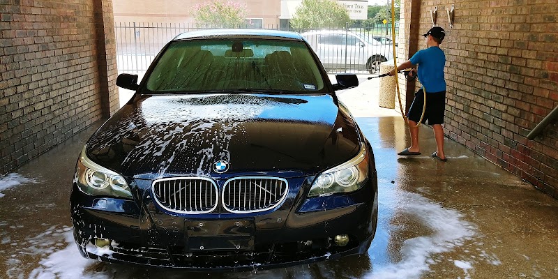 Eagle Car Wash in Denton TX